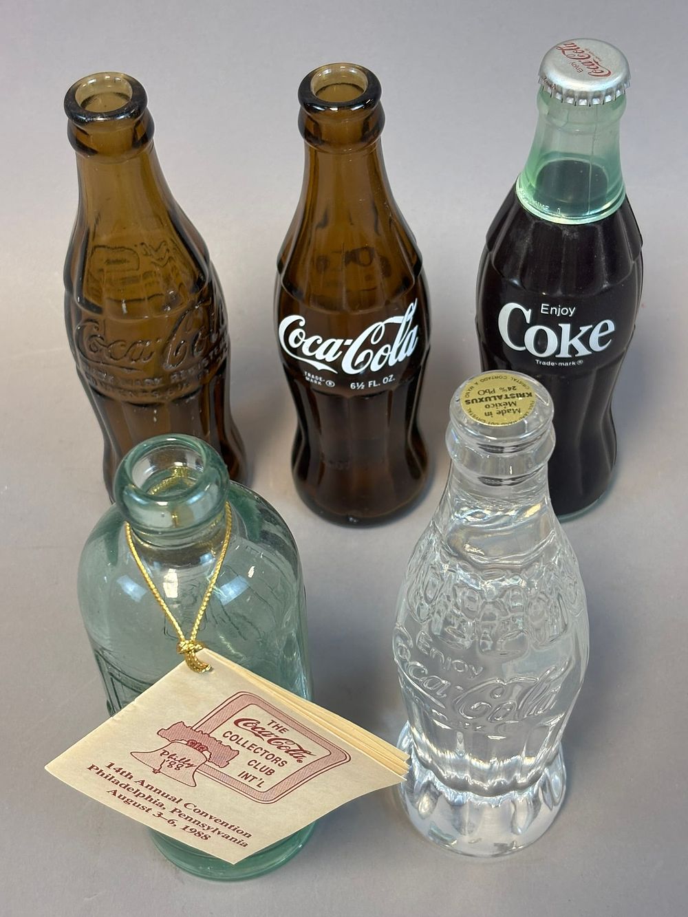 Lot 322: Lot 5 Original Coca Cola Clear Glass & Amber Soda Pop Bottles Full