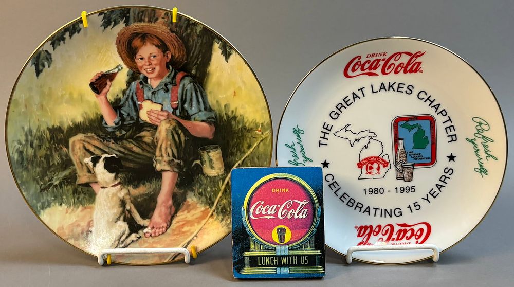 Lot 352: Pair Original Coca Cola Plates & Coaster The Great Lakes Chapter 1995