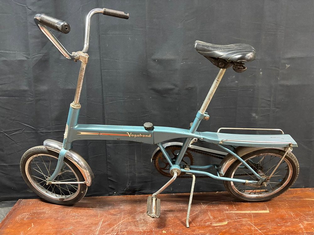 Lot 199: Vintage 1950s Firestone Vagabond 2 Part Folding Bicycle Bike Original Paint
