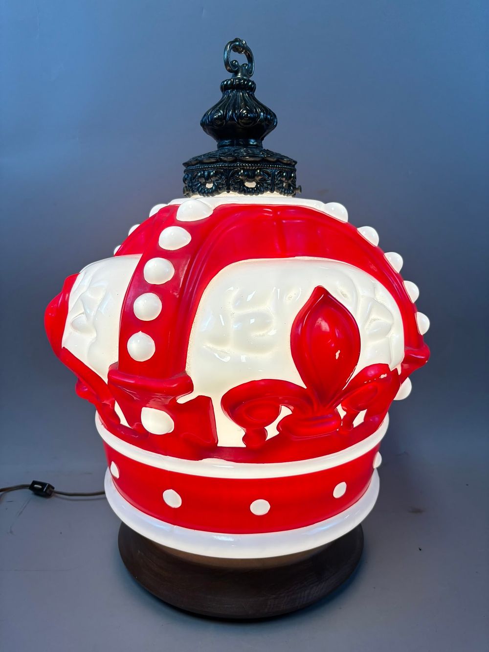 Lot 227: Red Crown Gasoline Original Red White Hanging Gas Globe Dealership Lamp