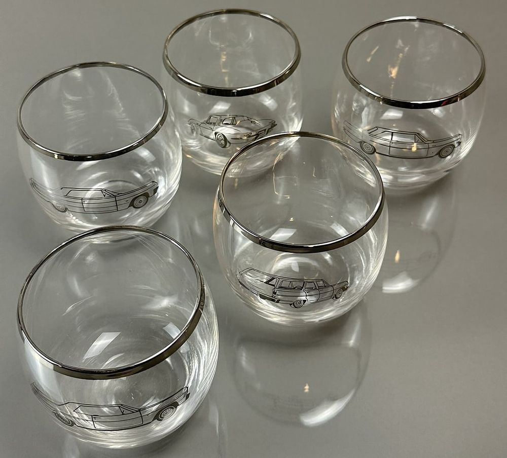 Lot 296B: Lot 5 Original 1970s Chevelle Corvette Station Wagon Whiskey Rocks Glasses