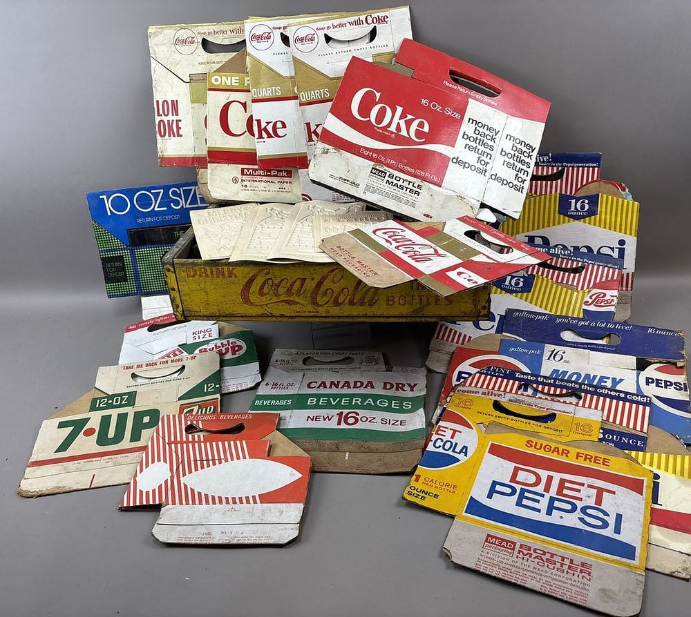 Lot 327: Lot 21 Soda Pop Cardboard Carriers & Wood Crate Coca Cola Pepsi 7up Bubble Up