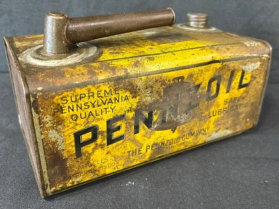 Rare 20s Pennzoil Hand-I-Gallon Under Seat Motor Oil Can. Talk about a rare early oil can from 