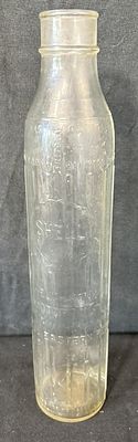 Shell Penn Embossed Glass 1 Quart Motor Oil Bottle. Great original graphics. Wear as shown. See 