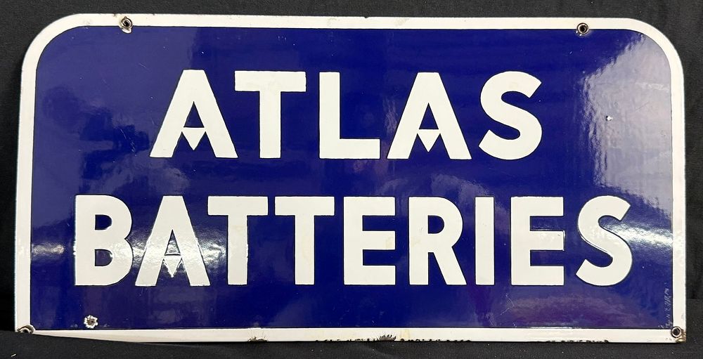 Lot 167: Atlas Batteries SSP Porcelain Advertising Sign