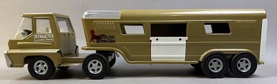 Structo by Ertl Toys Vista Dome Horse Van Trailer. Please make sure you view all photos and ask 