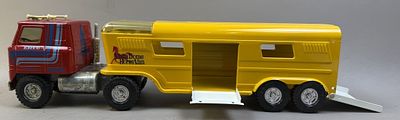 Ertl Transtar Vista Dome Horse Van Truck Trailer. Please make sure you view all photos and ask 