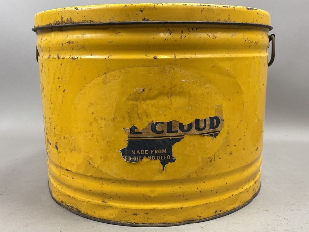 Lot 288: Armour's White Cloud Side Handle Tin