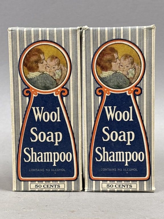 Lot 320: Pair Swift Co Wool Soap Shampoo 4floz
