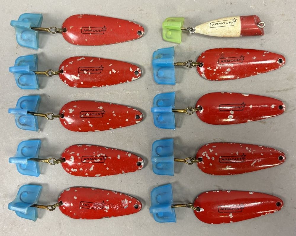 Lot 346: Lot of 10 Armour Treble Hook Fishing Lures