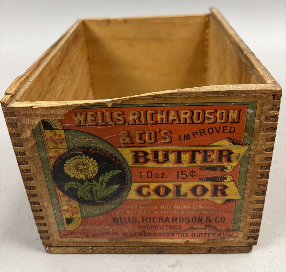 Lot 405: Wells, Richardson & Co Wooden Butter Box