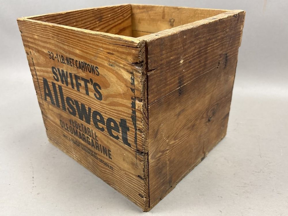Lot 407: Swift's Allsweet Vegetable Oleomargarine Crate