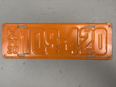 1920 Antique Orange Michigan License Plate Repainted. repainted Condition: PLEASE NOTE WE OFFER 