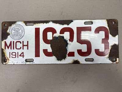 1914 Michigan 19253 Porcelain License Plate. See all photos as a better idea of condition. 
