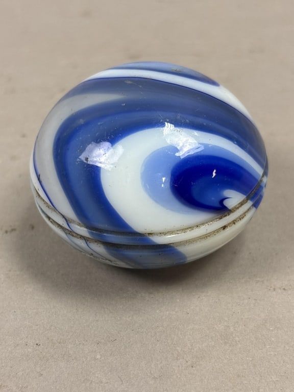 Lot 194: 1930s Blue & White Swirl Marble Shift Knob