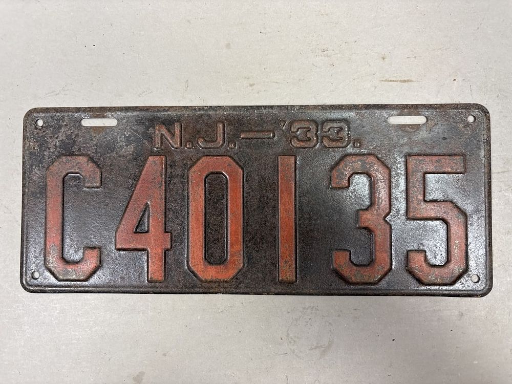 Lot 225: 1933 New Jersey C40135 Antique License Plate