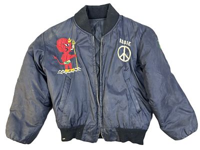 71-72 North Korea ROBIE Peace Sign Silk Kids Coat. Incredible original childrens coat. Measures 