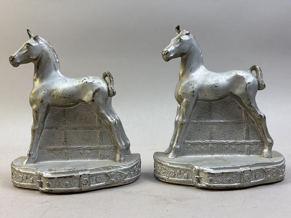 Lot 320: Pair of Zion Canyon National Park Horse Bookends