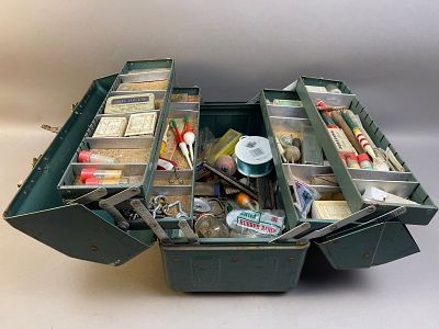 Vintage Fishing Tackle Box with Assortment Lures. Measurements in photos PLEASE NOTE WE OFFER IN 