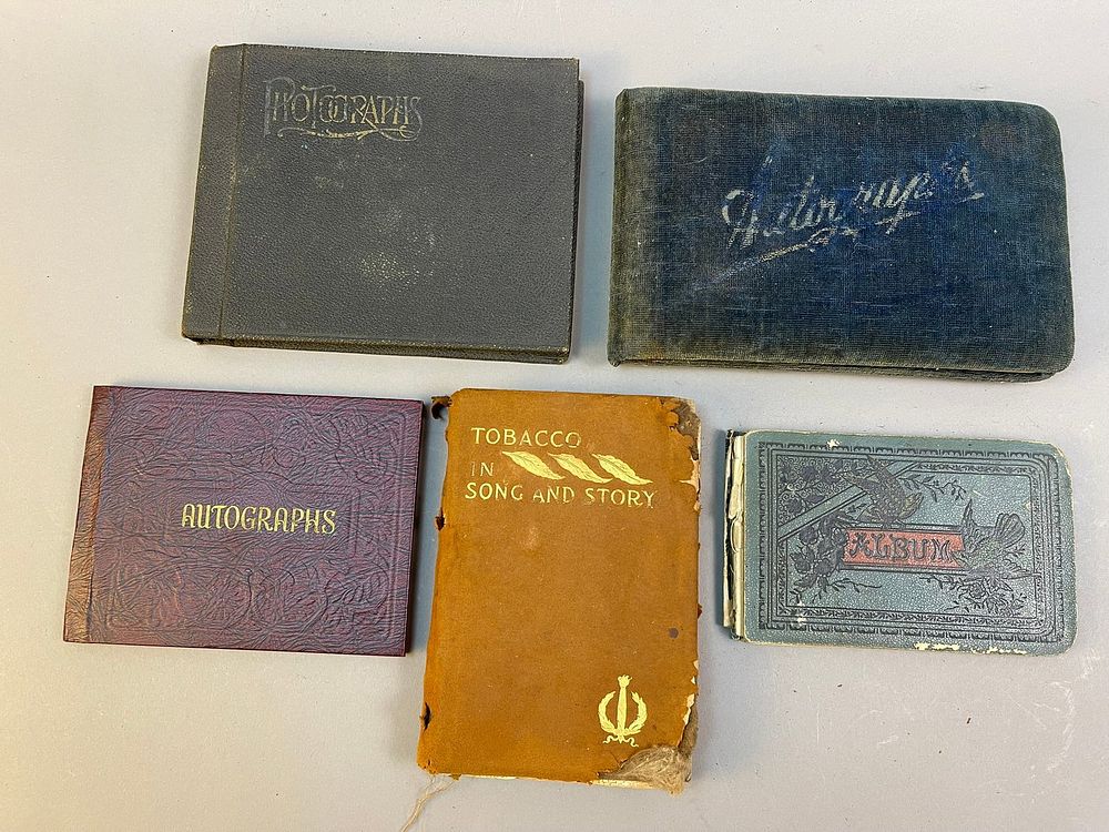 Lot 200: Lot of 5 Autograph/Photo/Journal/Story Books