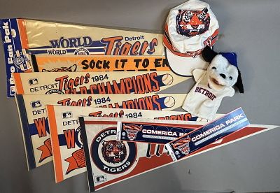 Lot 12 Detroit Tigers Baseball Pennant Hat Sticker. 1984 World Champions pennants, stickers 