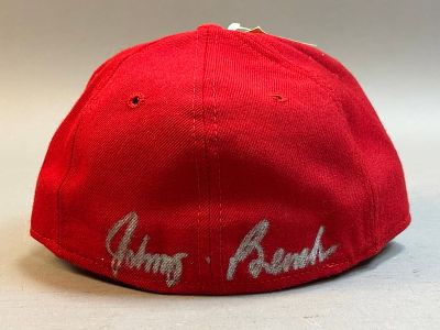 Johnny Bench Signed New Era Size 7 Baseball Hat. NOS original diamond new era hat with tag. 