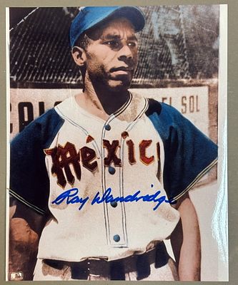 Ray Dandridge Signed Mexico 8x10 Baseball Photo. Great original signed 8x10. Condition: PLEASE 
