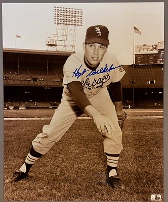 Chicago White Sox Hoyt Wilhelm Signed 8x10 Photo. Great original 8x10 signed by Hoyt. Condition: 