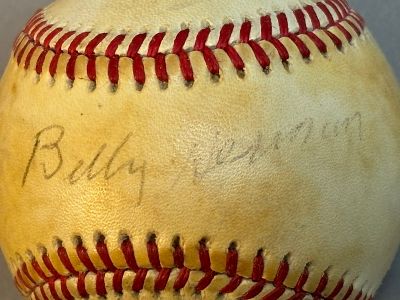 Billy Herman Single Sigend Rawlings ONL Baseball. Obvious toning. Great original signature 