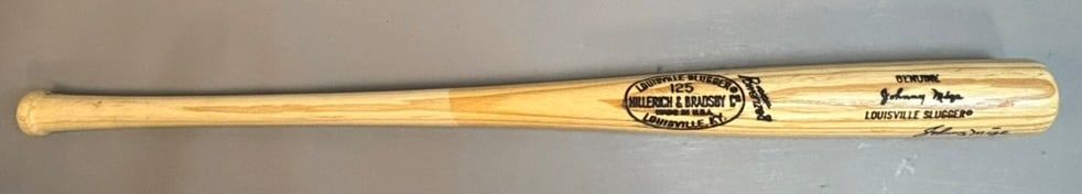 Lot 166: Johnny Mize H&B 125 Model Signed 35" Baseball Bat