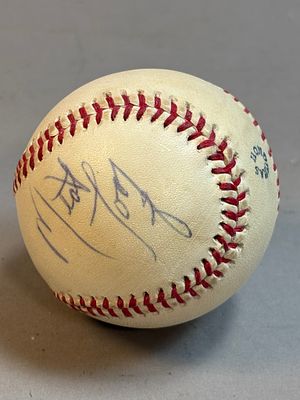 Meat Loaf Single Signed Worth Sof-Dot Baseball. PLEASE SEE ALL PHOTOS AND USE THEM AS A BETTER 