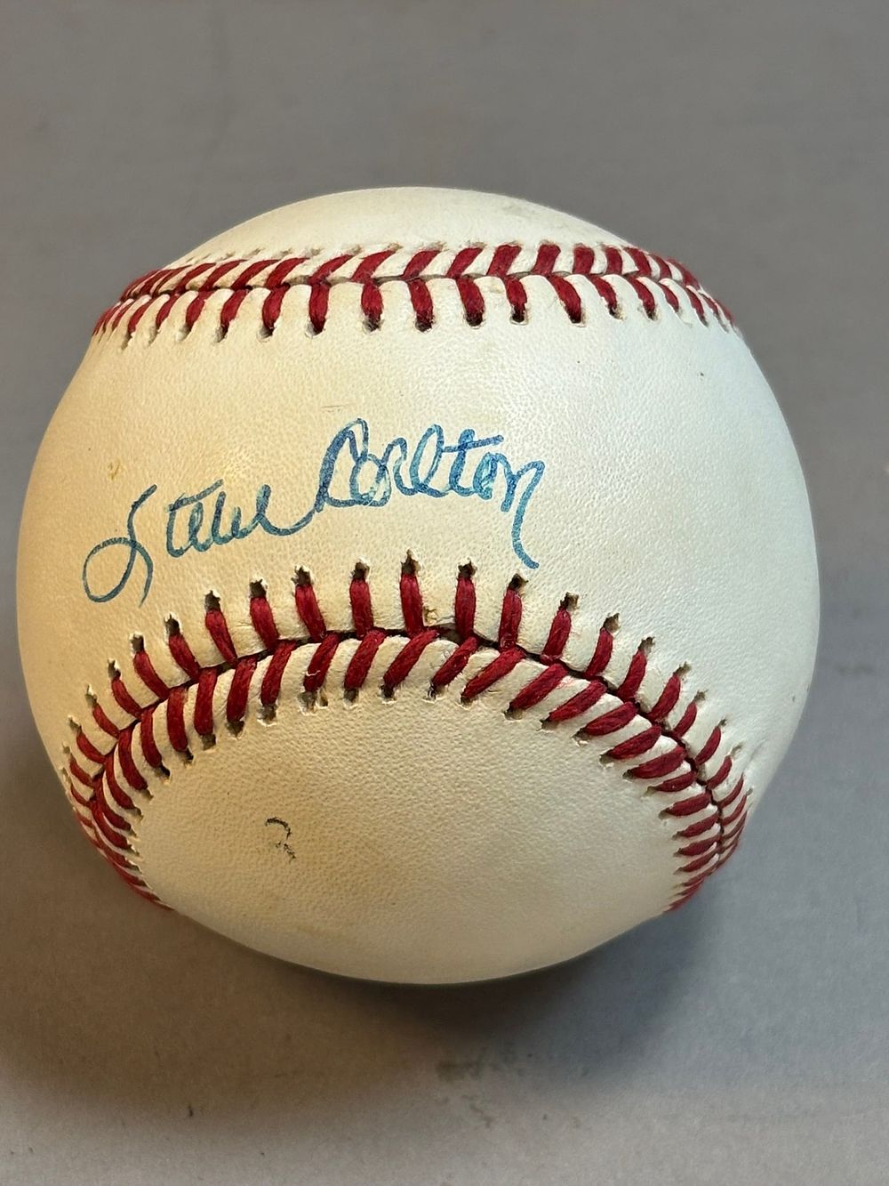 Lot 227: Steve Carlton Single Signed Rawlings White Ball