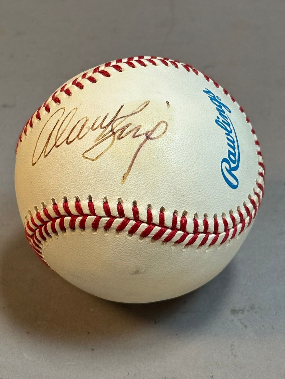 Lot 252: Rawlings Bobby Brown Signed Baseball