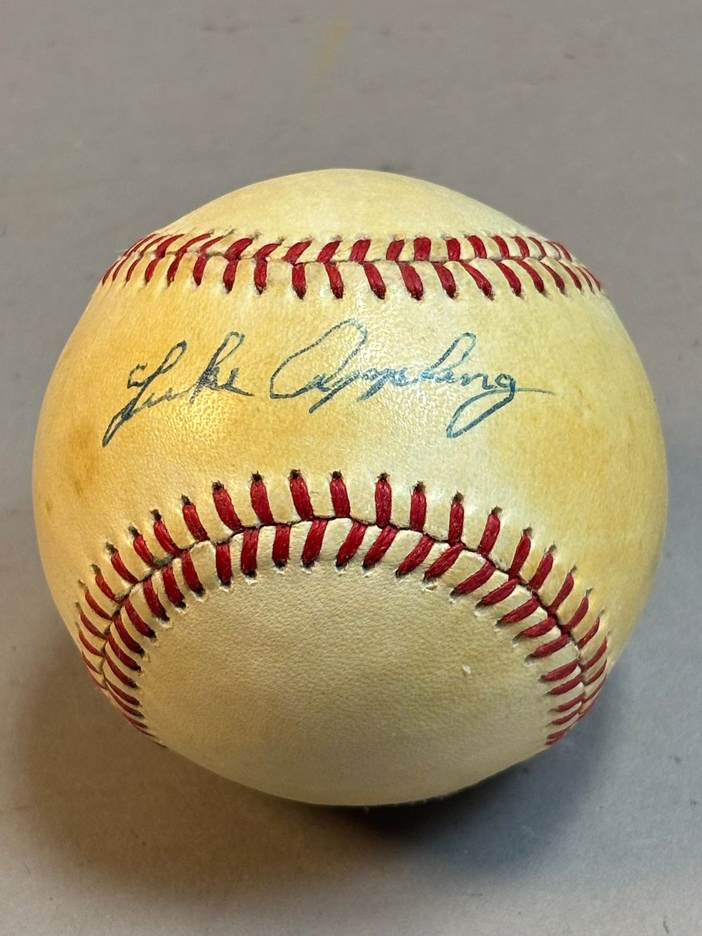 Lot 265: Luke Appling Rawlings Giamatti Single Signed Ball