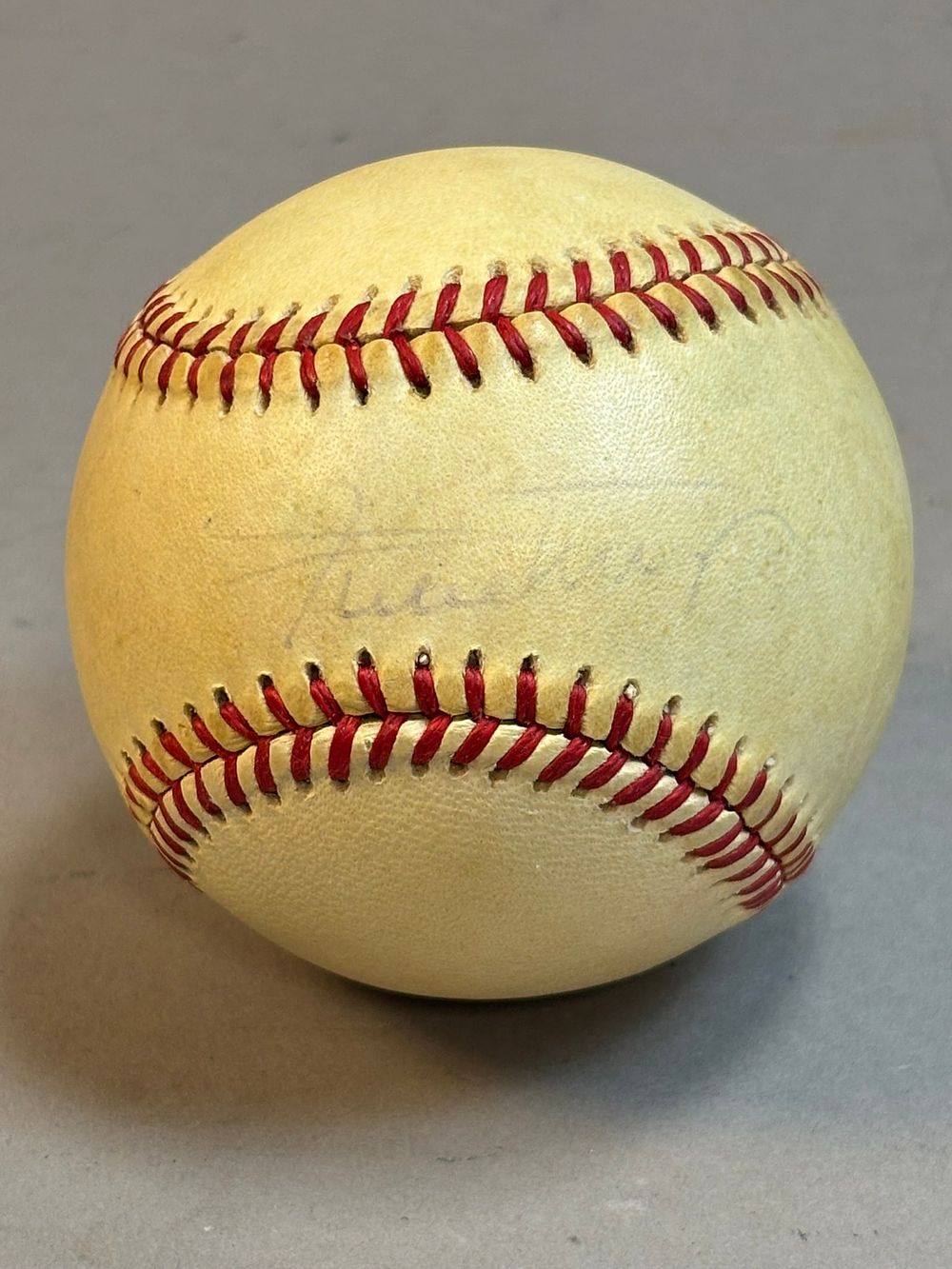 Lot 267: Willie Mays Single Signed Rawlings Giamatti Ball