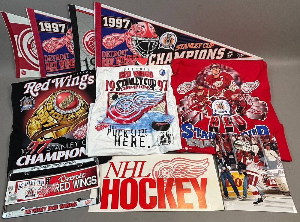 Lot 288: 10 Detroit Red Wings 1997 Champs Pennants T-Shirts