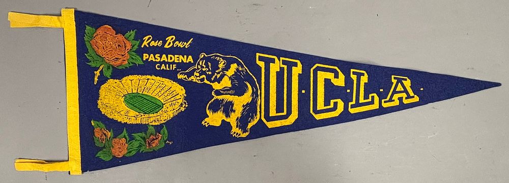 Lot 318: UCLA Rose Bowl Pasadena California Felt Pennant