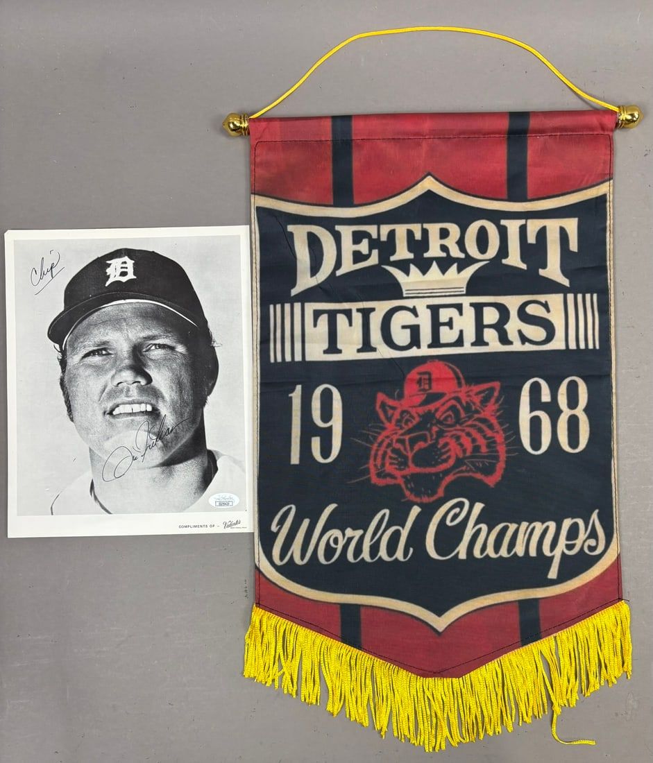 Lot 395: Bill Freehan Auto 8x10 Tigers World Series Banner