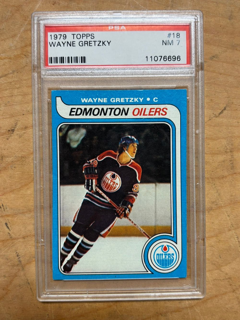 Lot 497A: Wayne Gretzky 1979 Topps #18 PSA NM 7 Hockey Card