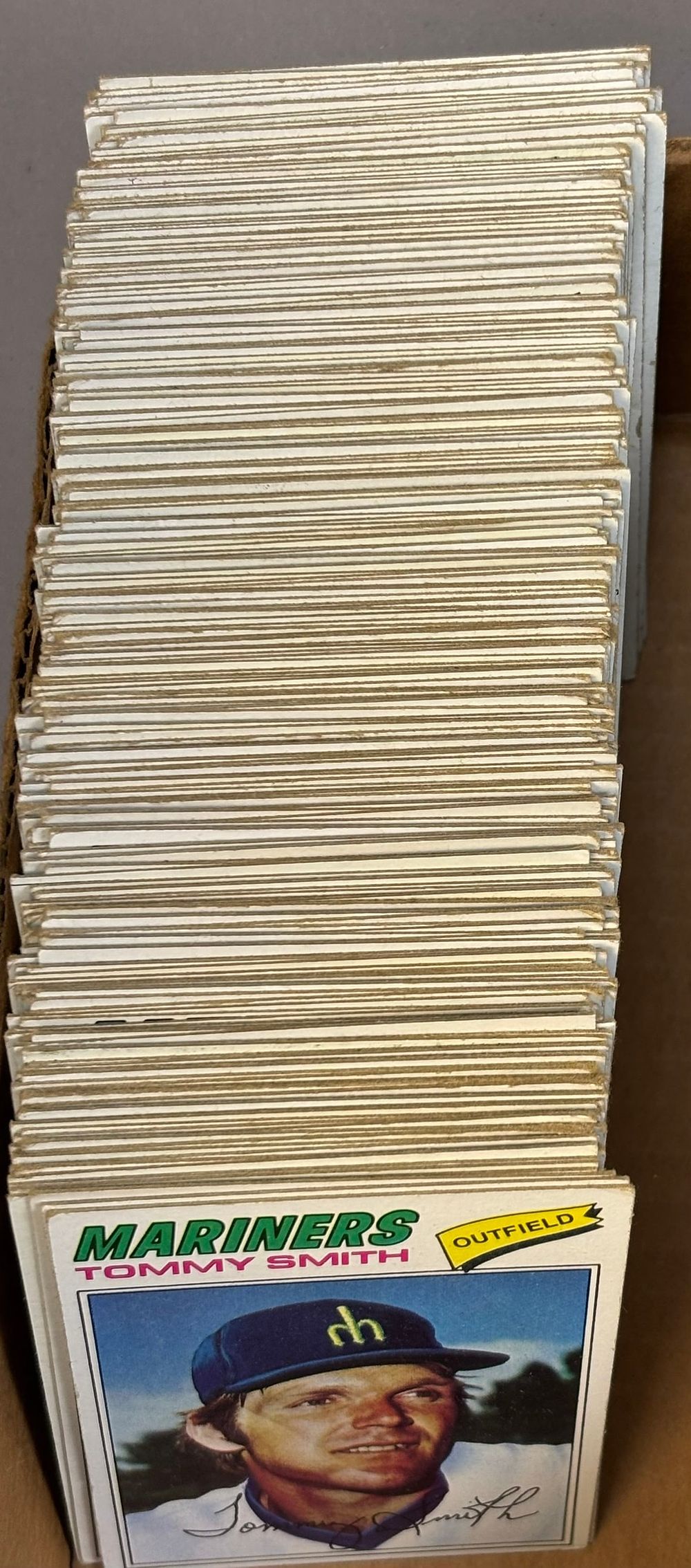 Lot 504: Vintage 1977 Topps Baseball Duplicate Card Lot Set