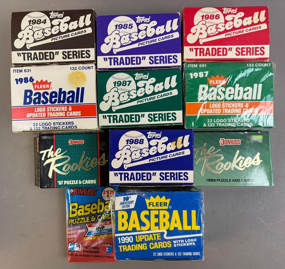 Lot 514: Lot 11 1984 85 86 86 88 89 90 Topps Donruss  Fleet