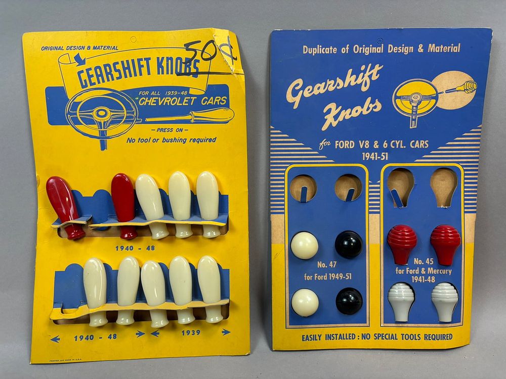 Lot 31B: Pair Gearshift Knobs 41-51 Ford & 39-48 Chevy Store Displays