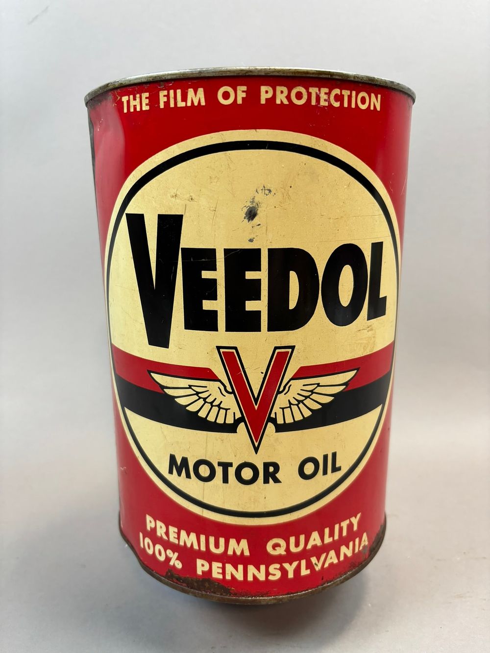Lot 33B: Veedol 5 Quart Flying V Motor Oil Can FULL