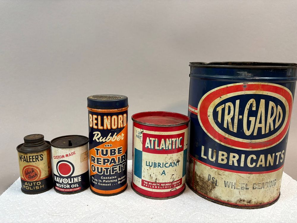 Lot 36B: Lot 5 Original Cans Tri Gard Atlantic Grease Bel Nord Tube