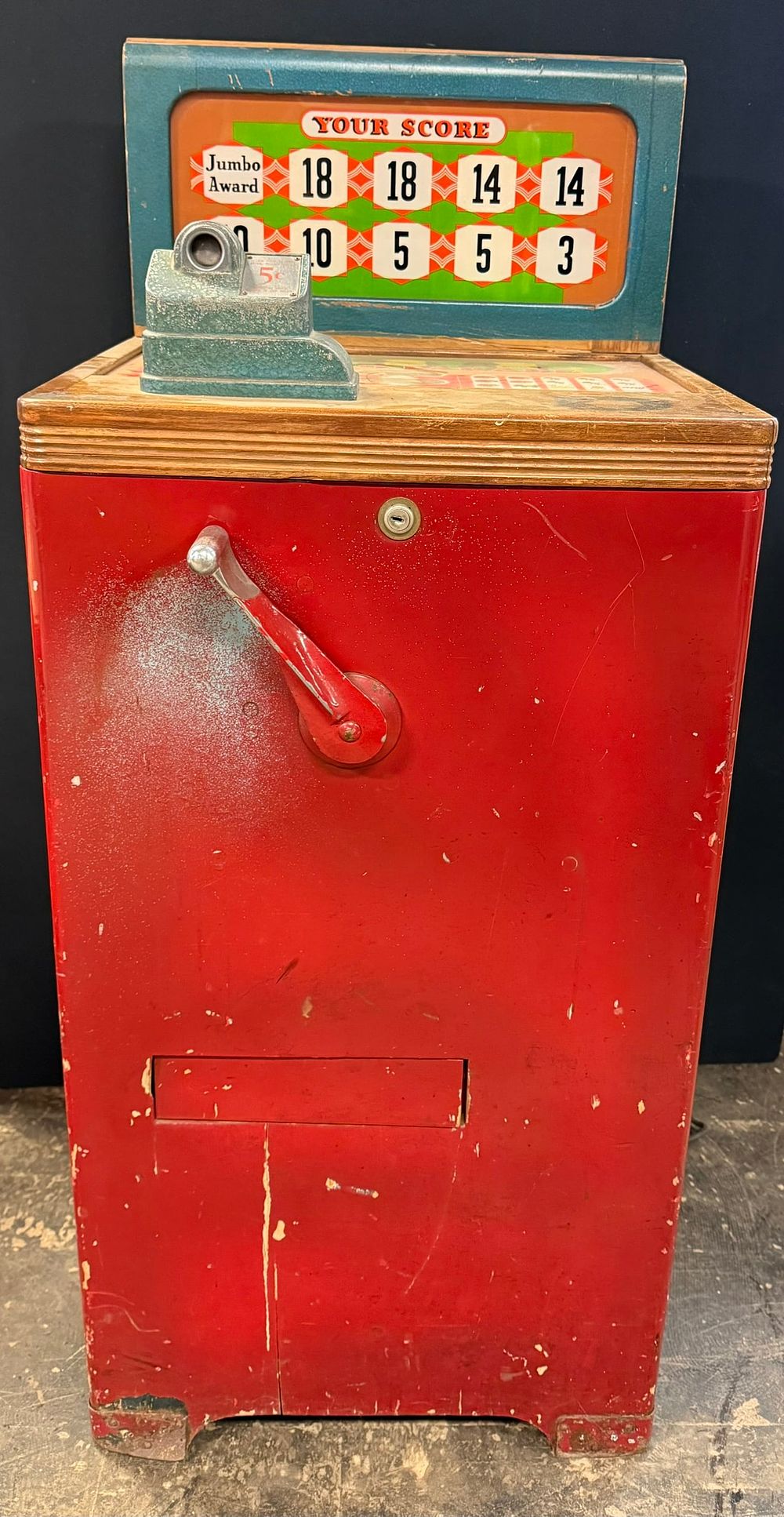Lot 107: Mills Novelty 40s Jumbo Parade 5 Cent Slot Machine Game