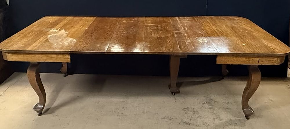 Lot 201: Antique Robbins Style Oak Dining Room Table
