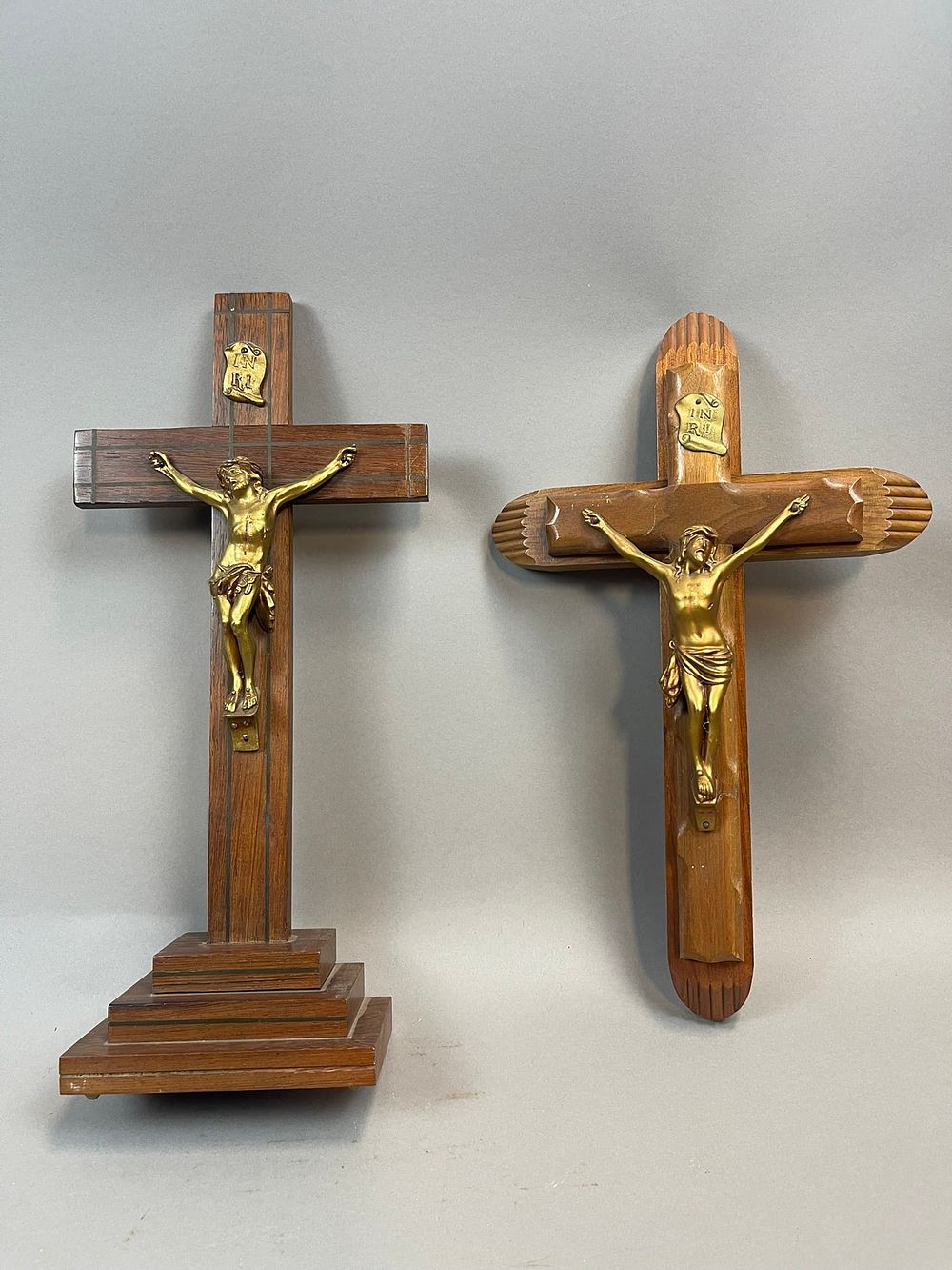 Lot 257B: Antique Pair Religious Crosses Ste Anne De Beaupre Sir