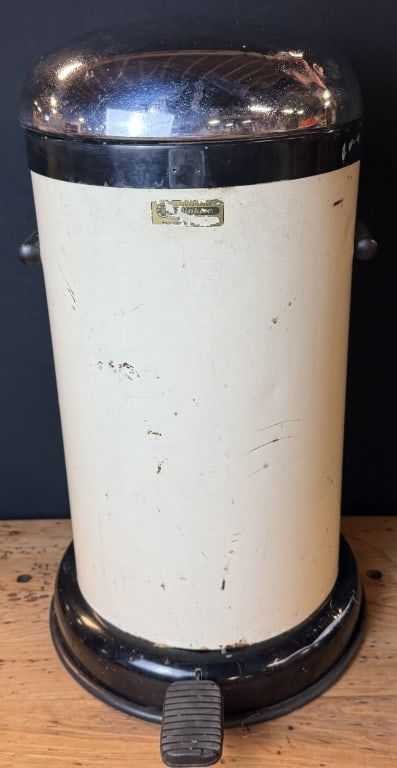 Lot 357: Antique German 20s-30s Sanitary Garbage Can