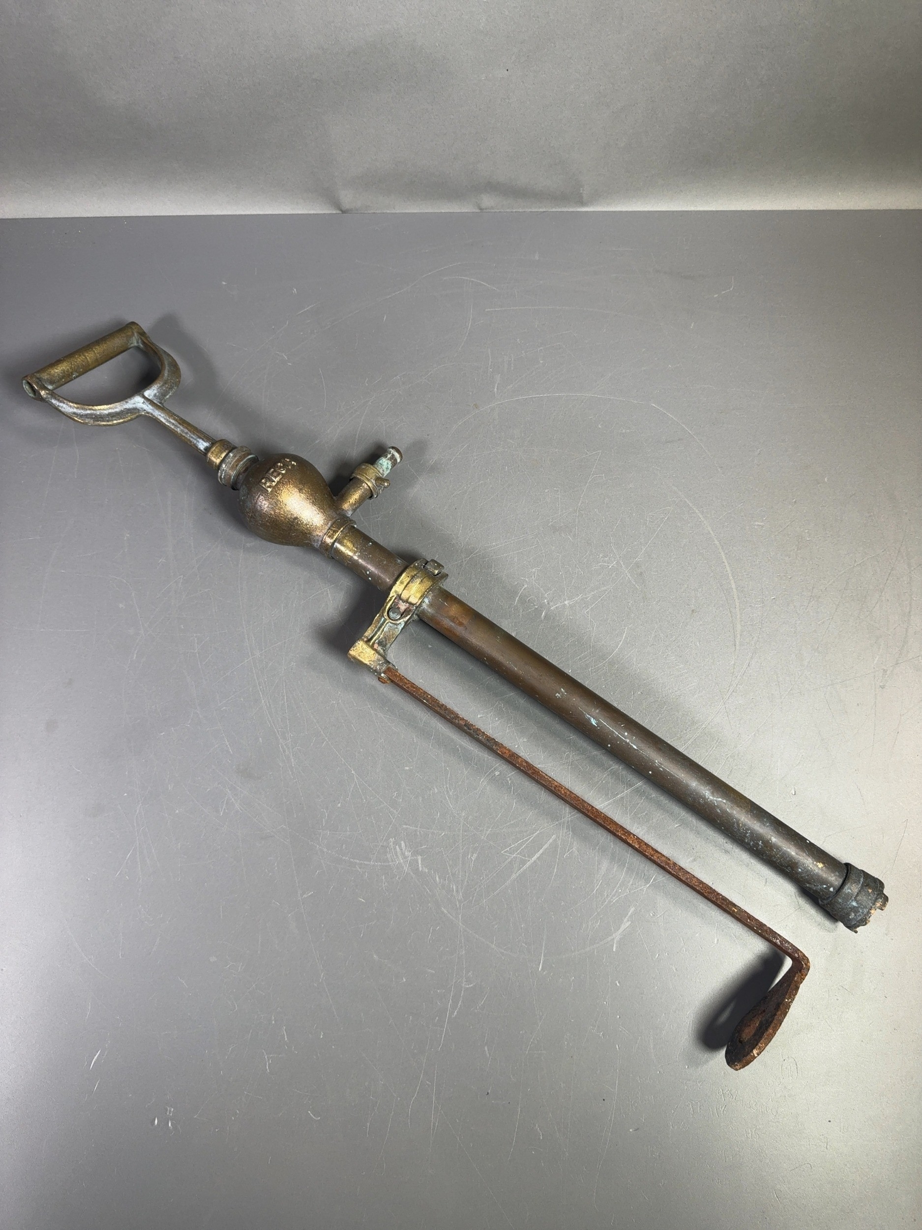 Lot 33