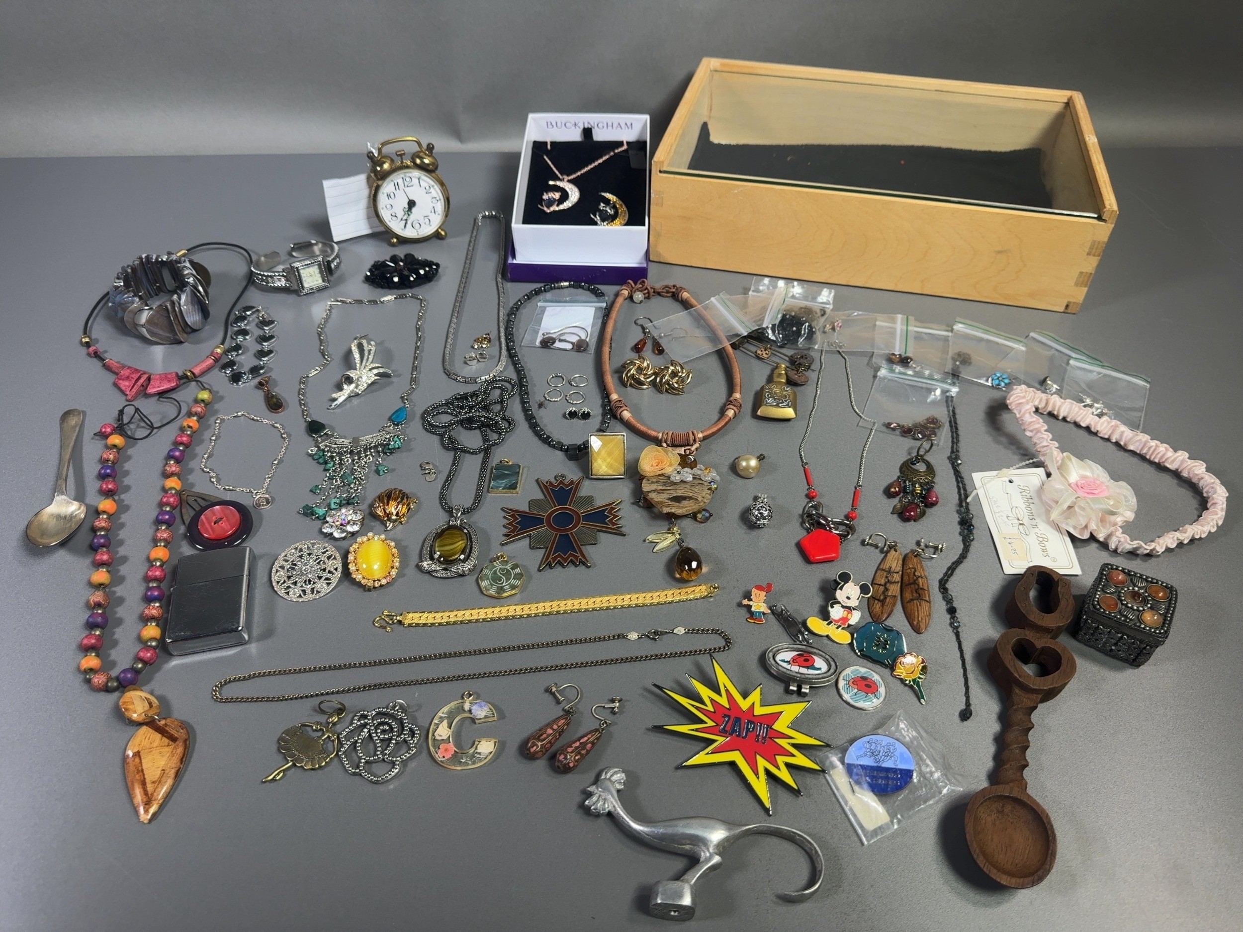 Lot 76